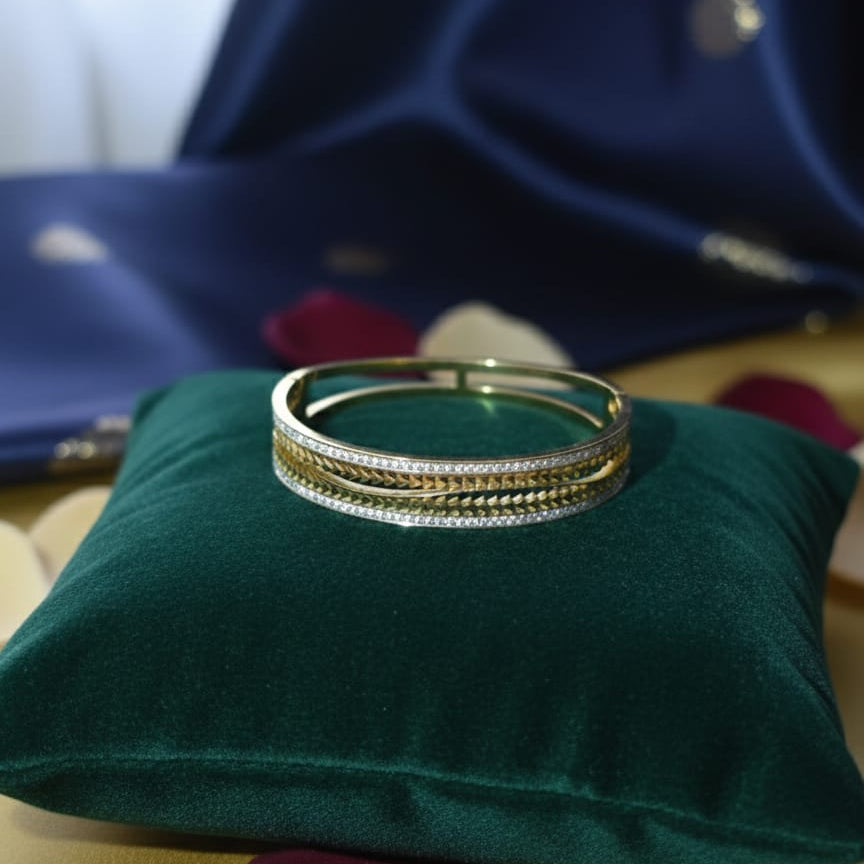 Regal Prism Gold Bracelet