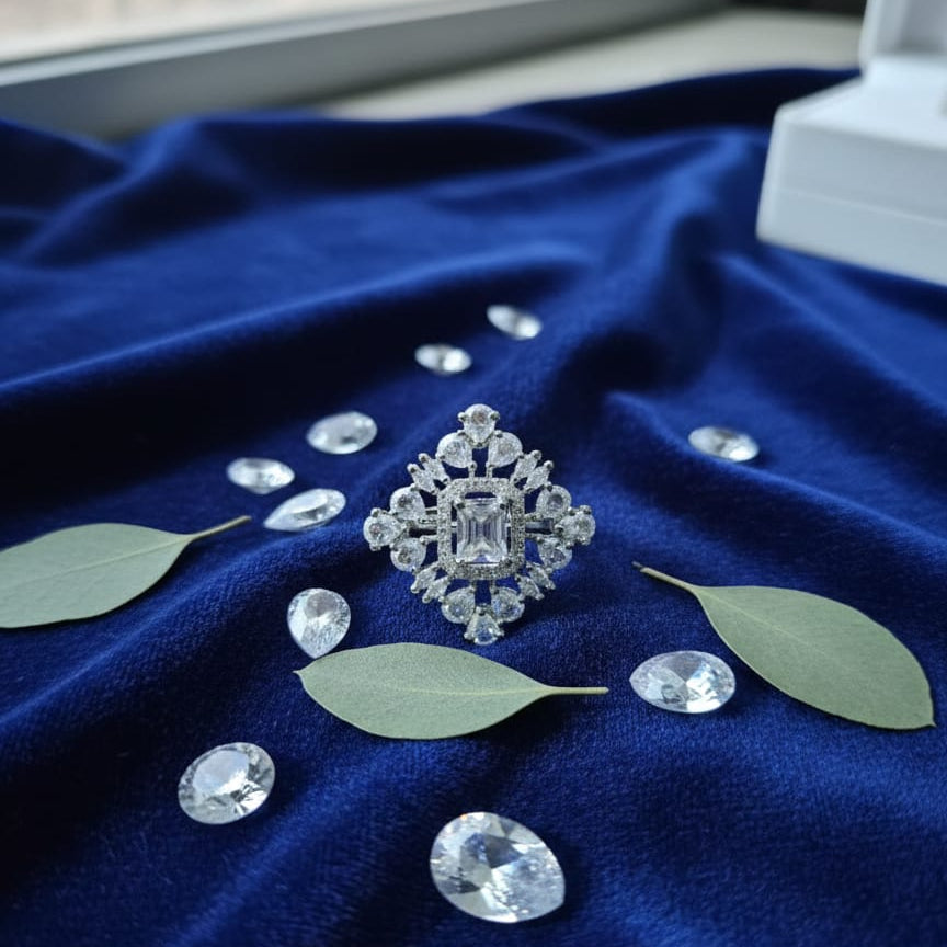 Royal Snowflake Crystal Ring